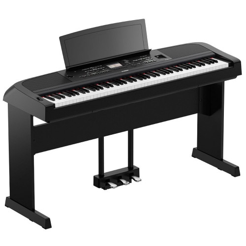 Yamaha DGX-670 88-Keys Digital Piano