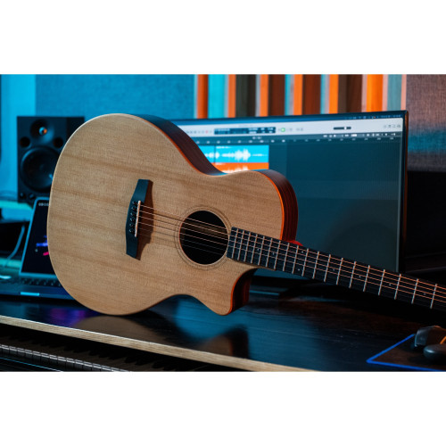 Enya EGA-X1 Pro Cutaway Solid Top Acoustic Guitar | Enya
