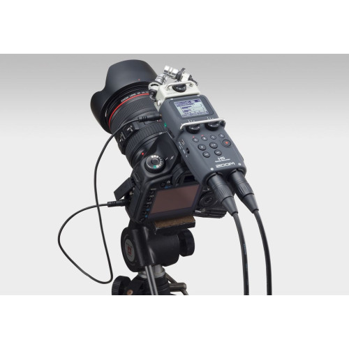 Zoom H5 Hand Recorder - 4 Track Recording | Zoom