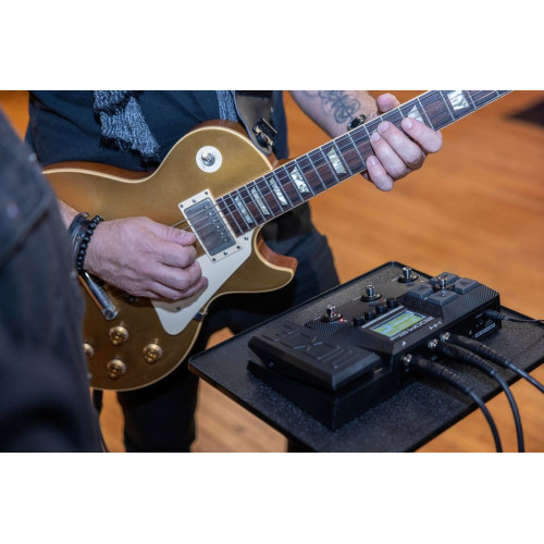 Unlock Unparalleled Tone with the Zoom G2X Four Guitar Multi Effects Processor